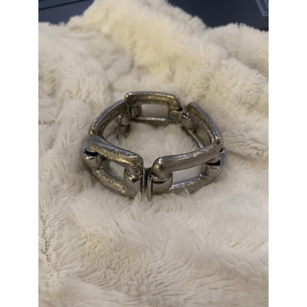 Castlecliff Vintage Signed Brushed Silver Chunky Rectangle Link Bracelet - Picture 2 of 5